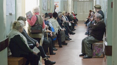 Врачи предлагают принимать бесплатно только 15 пациентов в день