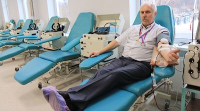 Слесарь-сборщик из Ульяновска был донором почти 700 раз