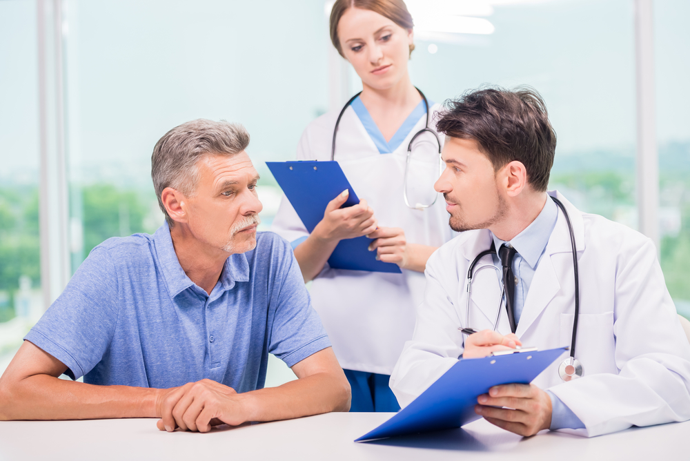 У хирургической кастрации при раке простаты меньше побочных эффектов, чем у медикаментозной