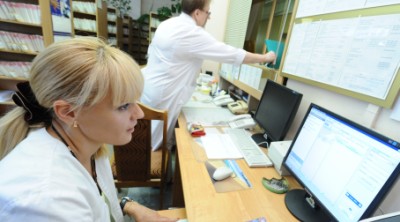 К 2016 году на всех москвичей заведут электронные медкарты