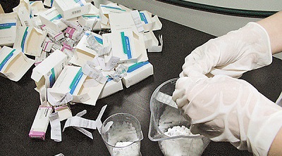 Фальшивые лекарства убивают 700 000 человек в год