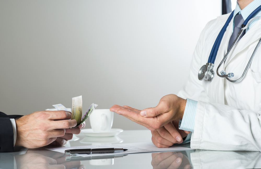 Сколько у государства есть денег, такую медицину и имеем