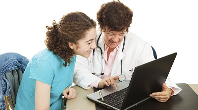 Электронное рабочее место врачи получат в октябре