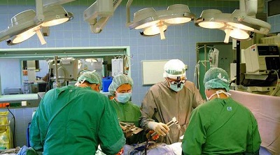 Пересадка костного мозга избавила двух пациентов от ВИЧ