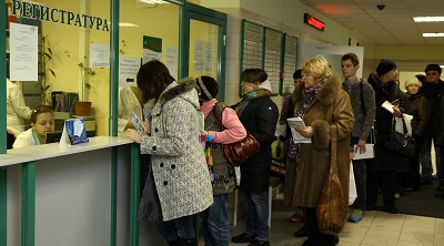 Бесплатную медицинскую помощь можно будет получить в любой российской поликлинике
