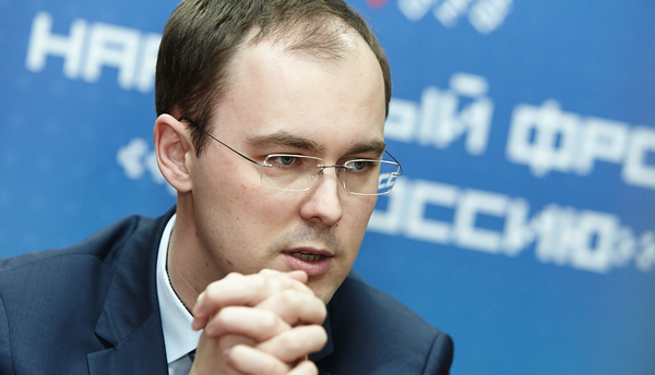 Я проехал по всей области, прочитал десятки лекций и заставил фельдшеров ФАПов записать телефоны онкологов