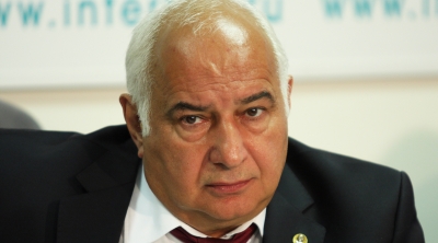 ПОРТРЕТ ДОКТОРА: МИХАИЛ ДАВЫДОВ