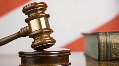 Обиравший пациентов хосписа заведующий получил четыре года колонии