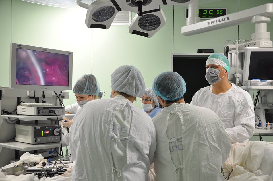 Красноярские онкологи впервые в крае провели расширенную верхнюю торакоскопическую лобэктомию при раке легкого